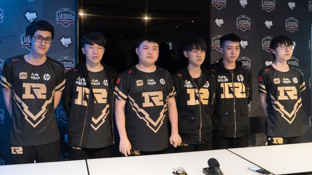 看似玩笑的 看似玩笑的