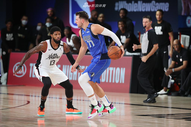 然不轻松 然不轻松